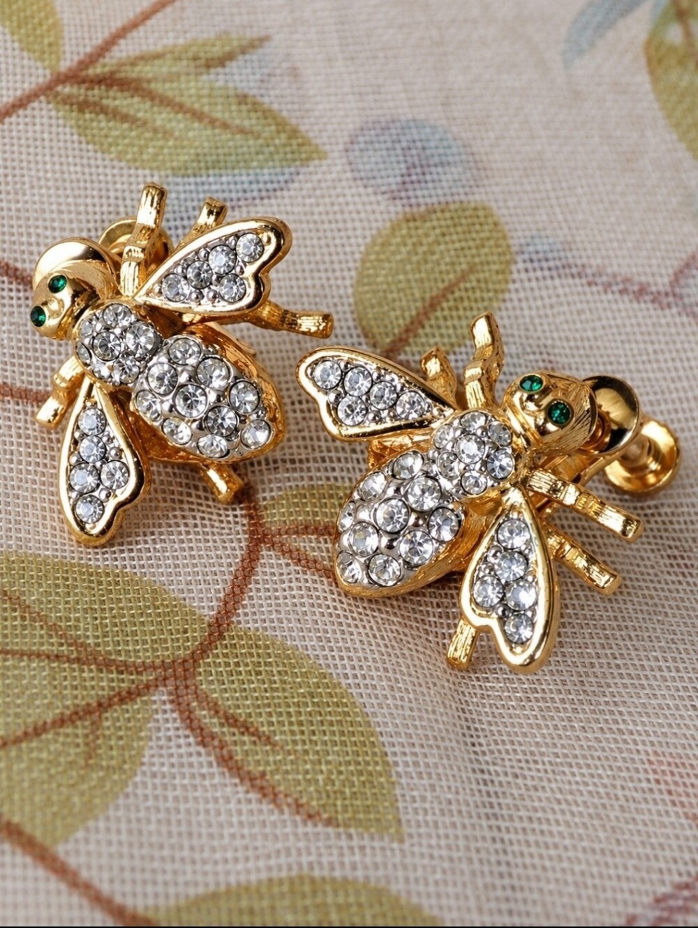 Bee Clear Rhinestone Earrings Comfort Screwbacks Clips Vintage Signed PAT D